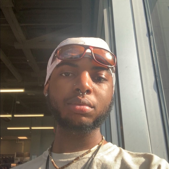 Profile Picture of Mario Coleman (@mariocoleman938) on Poshmark