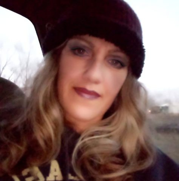 Profile Picture of Rene Spencer (@renespencer007) on Poshmark