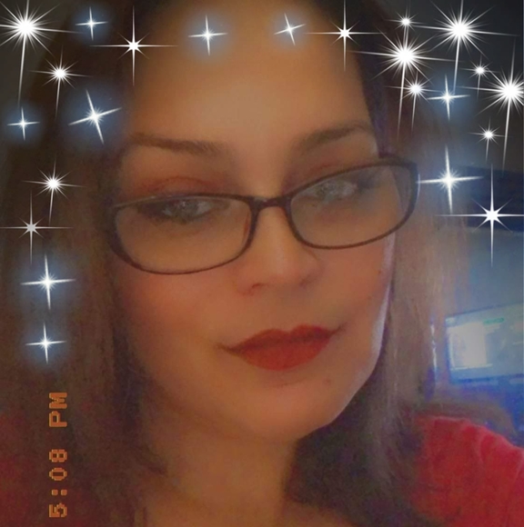 Profile Picture of Janitza Santana (@janitza_santana) on Poshmark