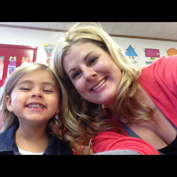 Profile Picture of Kelly Bures (@kellybures) on Poshmark