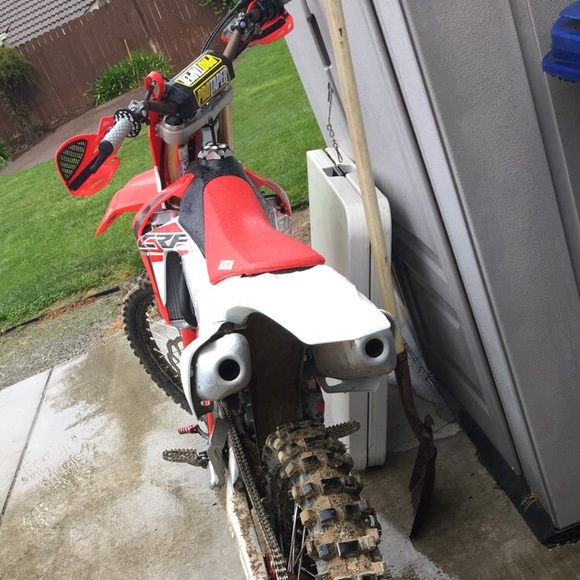 Profile Picture of Michael Notley (@mnotley02) on Poshmark