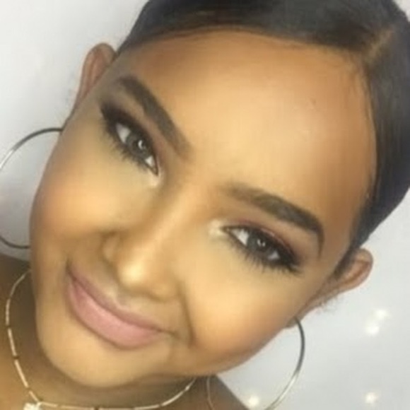 Profile Picture of Marty M (@martysey24) on Poshmark