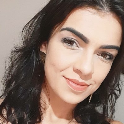 Profile Picture of Aline Rocha (@alinerocha_art) on Twitter