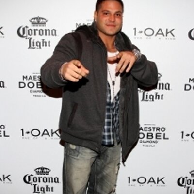 Profile Picture of Dino Hodzic (@hugoboss444) on Twitter