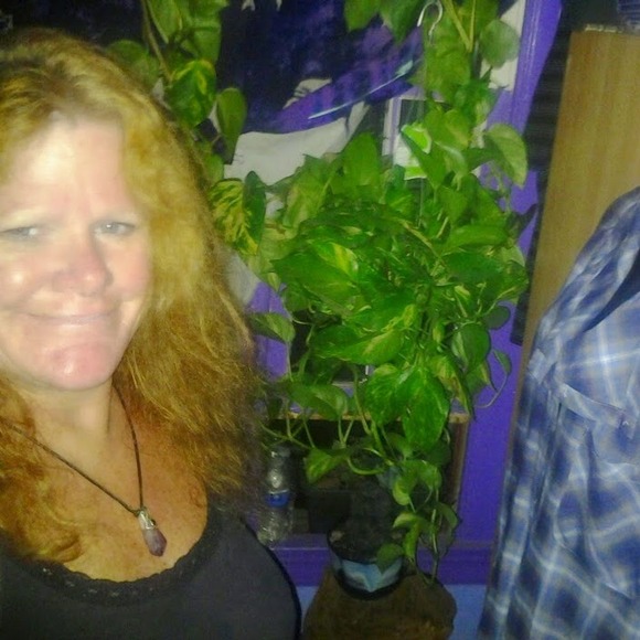 Profile Picture of Ann Burcham (@dancingbear63) on Poshmark