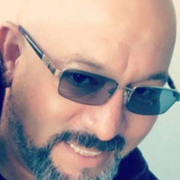 Profile Picture of Julian Esquivel (@albesq01) on Poshmark