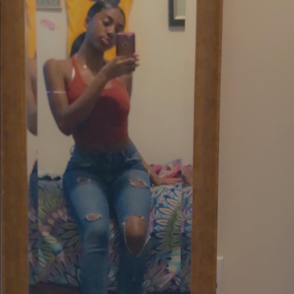 Profile Picture of Daniyah Chitty (@daniyahchitty) on Poshmark