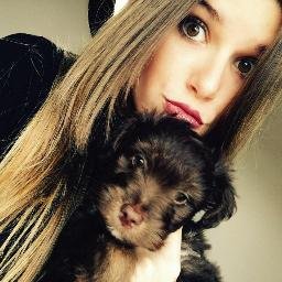 Profile Picture of Julia Simons (@juliasimons8272) on Twitter