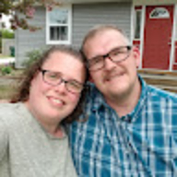 Profile Picture of Kellie Brock (@kelliebrock94) on Poshmark