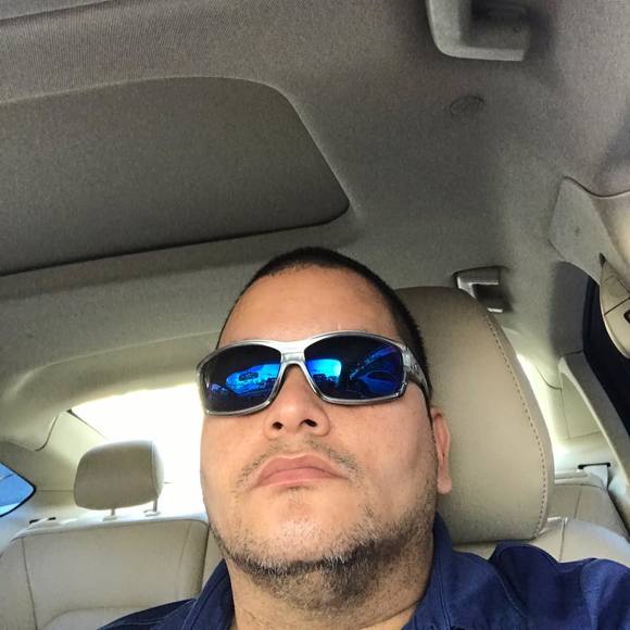Profile Picture of Francisco Alicea (@elbori1977) on Poshmark