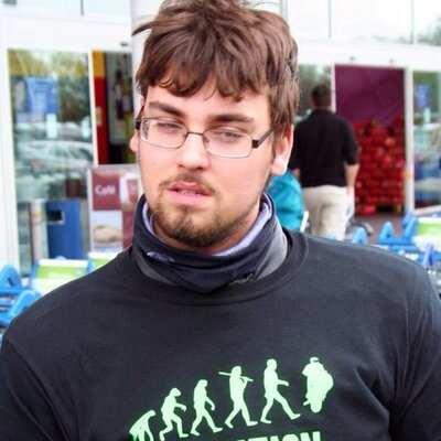 Profile Picture of Richard Penfold (@rooster1471) on Twitter