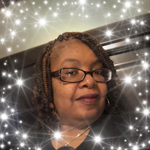 Profile Picture of Pamela Cobbs-howard (@pampooh33) on Poshmark