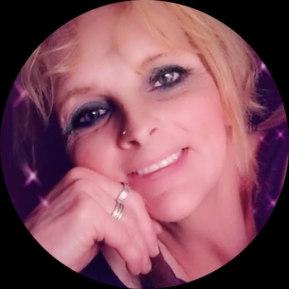 Profile Picture of Alice Rex (@rexylady) on Poshmark
