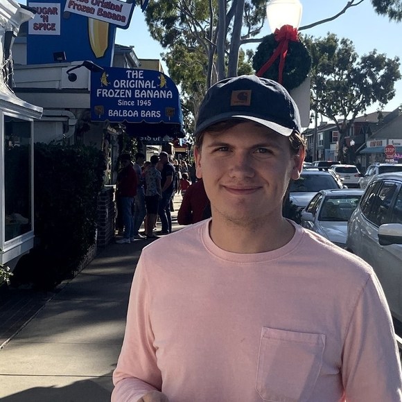 Joe Henson - Poshmark Profile Picture of Joe Henson (@joe_henson) on Poshmark