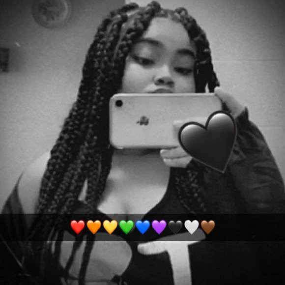 Profile Picture of Shaadi Hearts (@cocoheart4life) on Poshmark