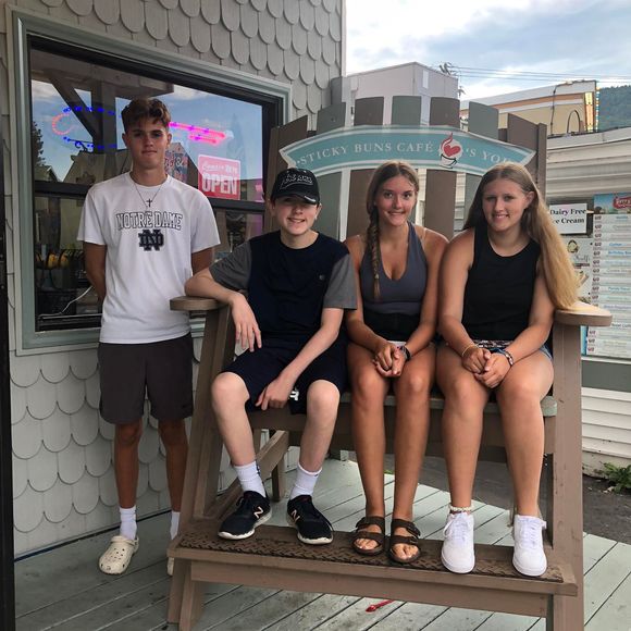 Susan Grabinski - Poshmark Profile Picture of Susan Grabinski (@susangrabinski) on Poshmark