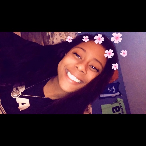 Profile Picture of Nevaeh Scott (@theylove_nevaeh) on Poshmark