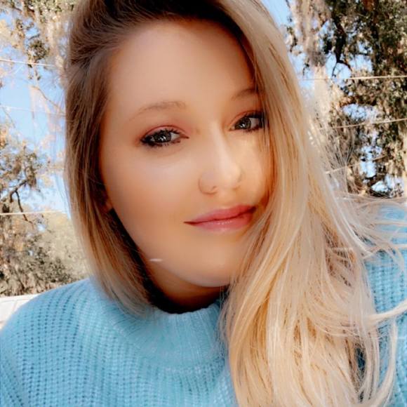 Profile Picture of Corbin Schmelig (@corbin_schmelig) on Poshmark