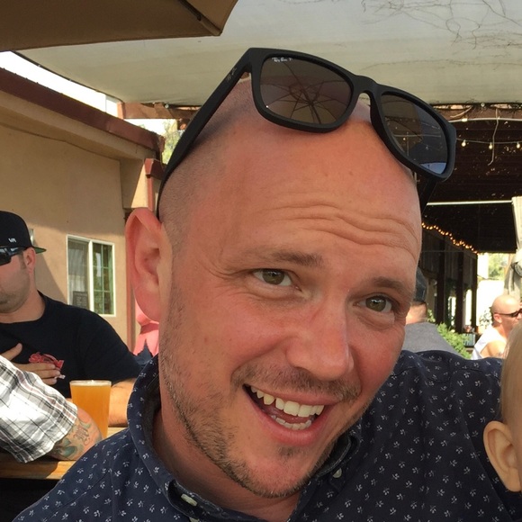 Profile Picture of Steven Roper (@stevenr44) on Poshmark