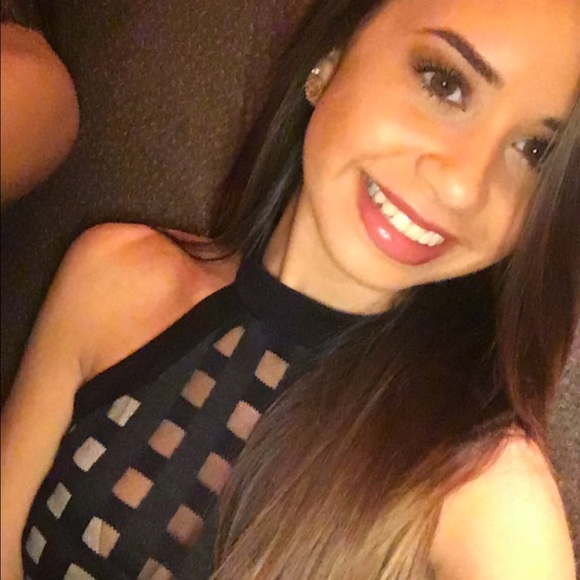 Profile Picture of Giselle Jimenez (@gisellejj) on Poshmark