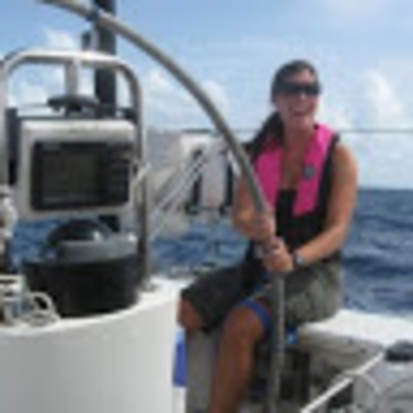 Profile Picture of Jodi Valentine (@jodi_valentine) on Poshmark