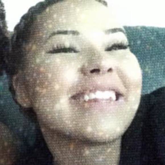 Profile Picture of Arielle Lafleur (@ariellelafleur) on Poshmark