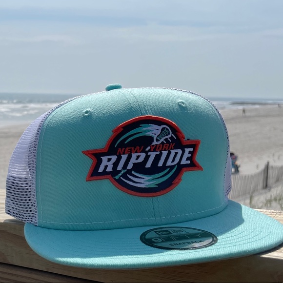 Profile Picture of Brett Malamud (@brettmal2) on Poshmark