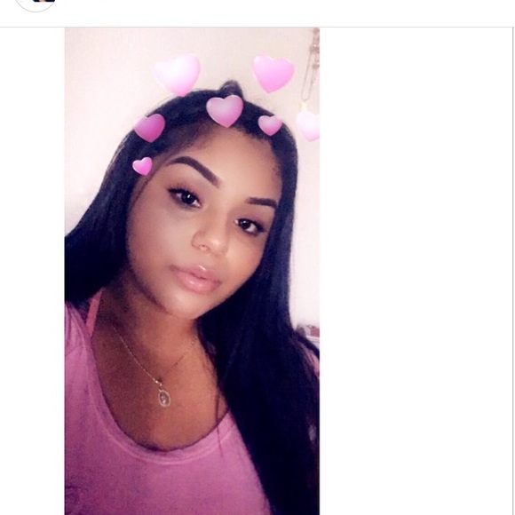 Profile Picture of Sonya Bastida (@sonyaa01) on Poshmark