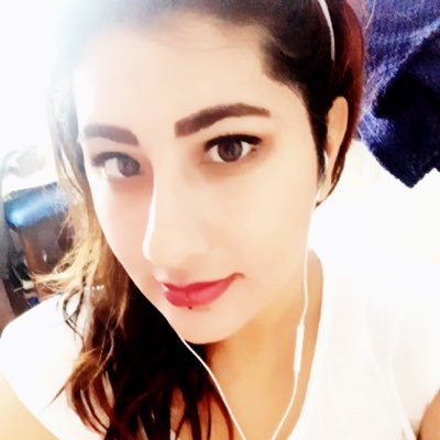 Profile Picture of Karen Stacy (@KarenStacyrex) on Twitter