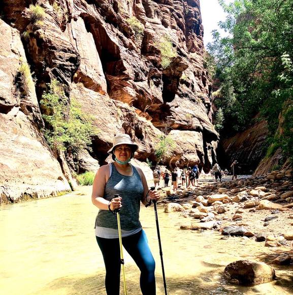 Profile Picture of Amelia Rojas-melchor (@osamemmat) on Poshmark