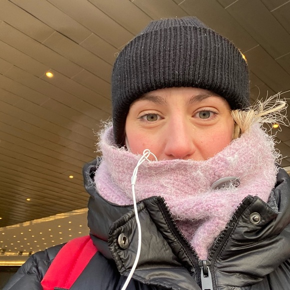 Profile Picture of Katie Mcguigan-scott (@kmcguiganscott) on Poshmark