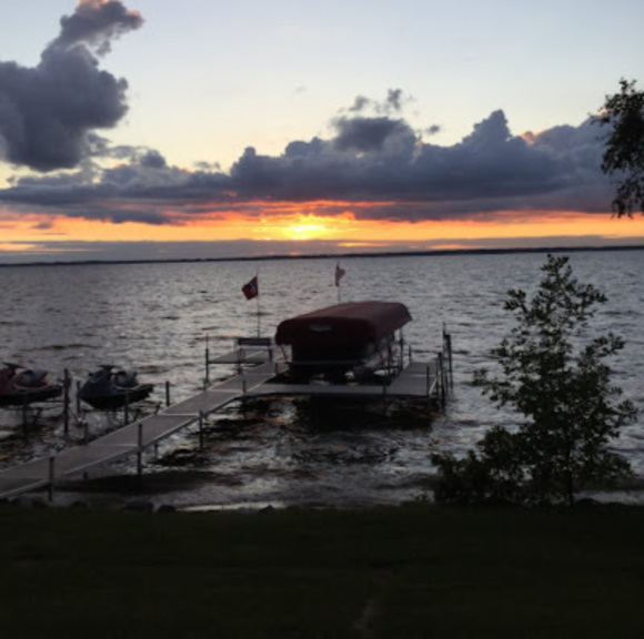 Profile Picture of Lily Chapetta (@lilychapetta) on Poshmark