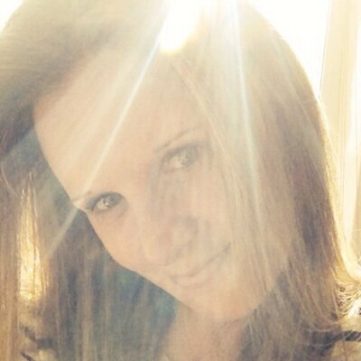 Profile Picture of Stephanie Potts (@PinkyPottsy82) on Twitter