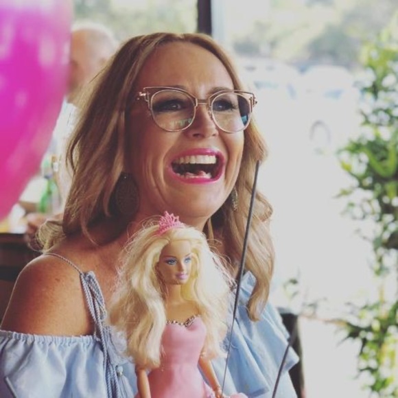 Profile Picture of Allysann Lokker (@allysannlokker) on Poshmark