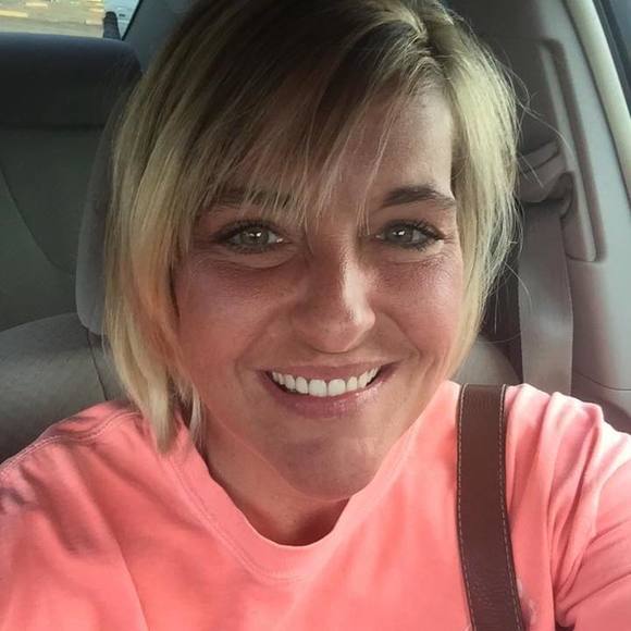 Jamie Newcomb - Poshmark Profile Picture of Jamie Newcomb (@jamie51772) on Poshmark