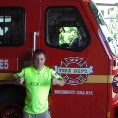 Profile Picture of Robert Elkins (@RCE909) on Twitter