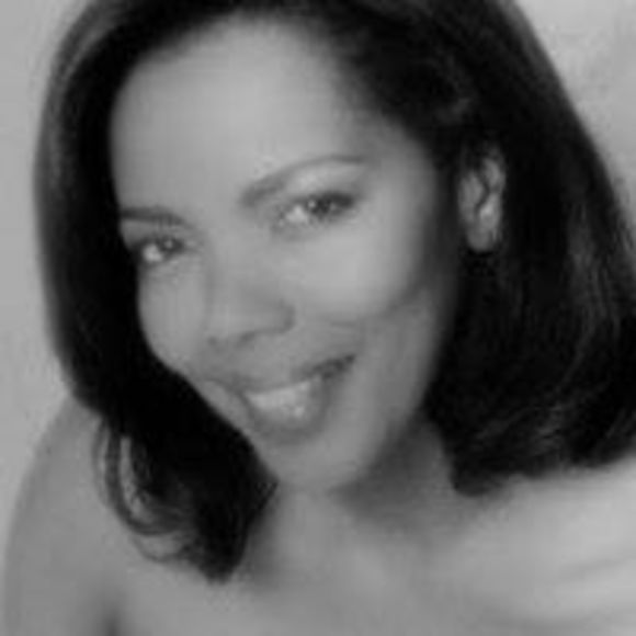 Profile Picture of Rhonda Keith (@rykeith7) on Poshmark