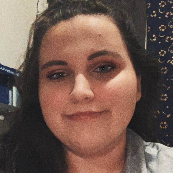 Profile Picture of Patrice Stakem (@patricestakem) on Poshmark