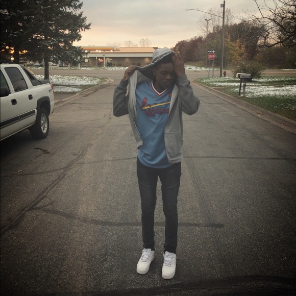 Amier Day - Poshmark Profile Picture of Amier Day (@hbk_amier123) on Poshmark