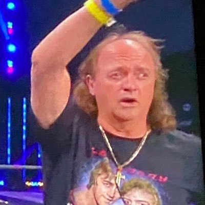 Profile Picture of Robert Gibson (@bryan_owings) on Twitter