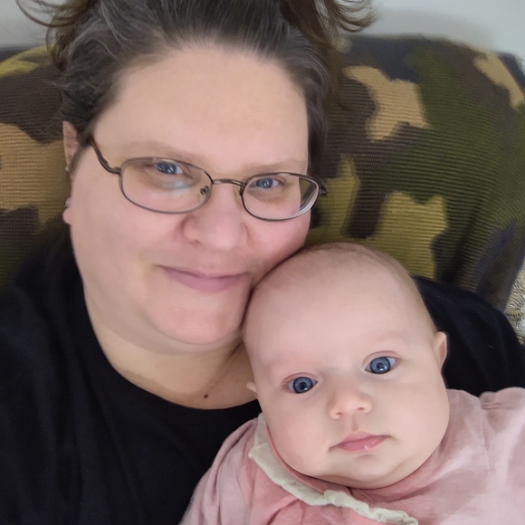 Christianna Burleigh - Poshmark Profile Picture of Christianna Burleigh (@ccbporthuron) on Poshmark