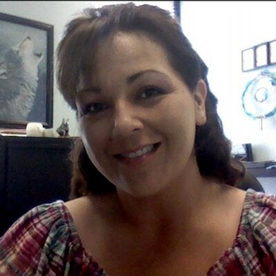 Profile Picture of Sharon Archer (@Nshnob) on Twitter