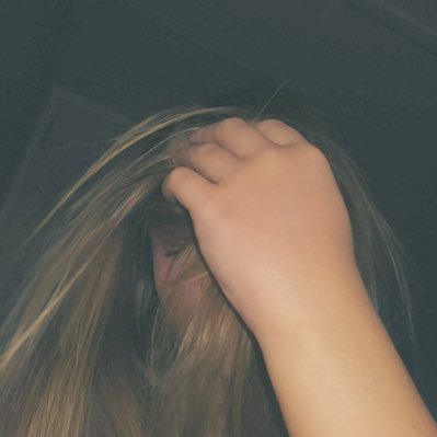 Profile Picture of Evelyn Cole (@evelyncolee) on Twitter
