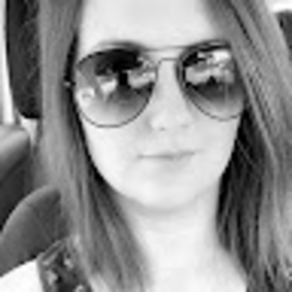 Profile Picture of Megan Runels (@mrunels) on Poshmark