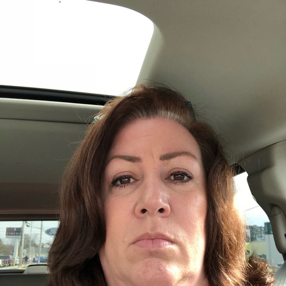 Profile Picture of Penni Enama (@copperpenni1) on Poshmark