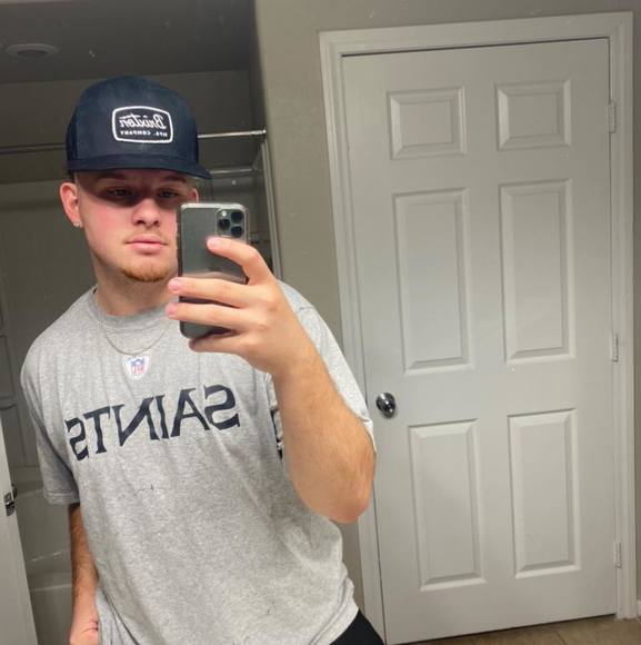 Profile Picture of Sean Keefe (@wildcatlv) on Poshmark