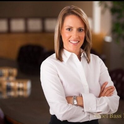 Profile Picture of Ellen (blue Check) (@emcgesq) on Twitter