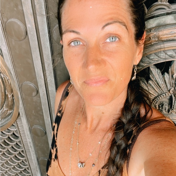 Profile Picture of Monica Habig (@healingmana) on Poshmark