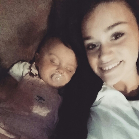 Profile Picture of Mckenzie Nasworthy (@paylensmom) on Poshmark