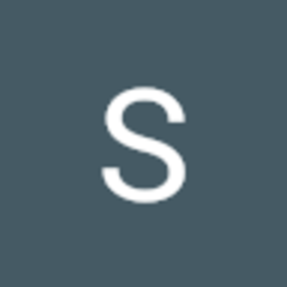 Profile Picture of Sue Pearson (@suehenjes52) on Poshmark